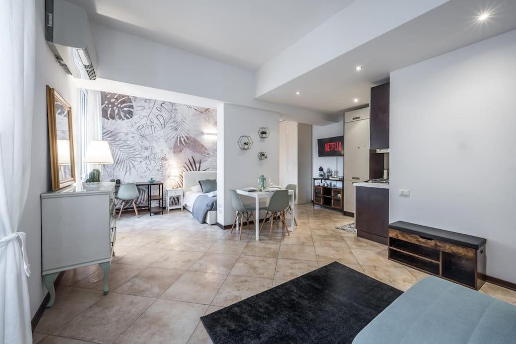 Апартаменти Sotto Le Due Torri 5* Болонья Екстер'єр фото